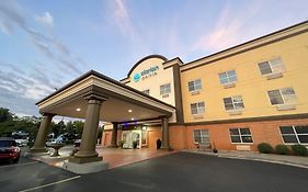 Clarion Pointe Madison-Huntsville